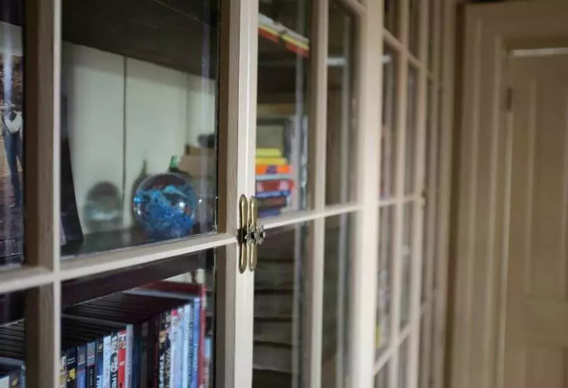 Aamiaismajoitus (B&B) Aldrich Guest House