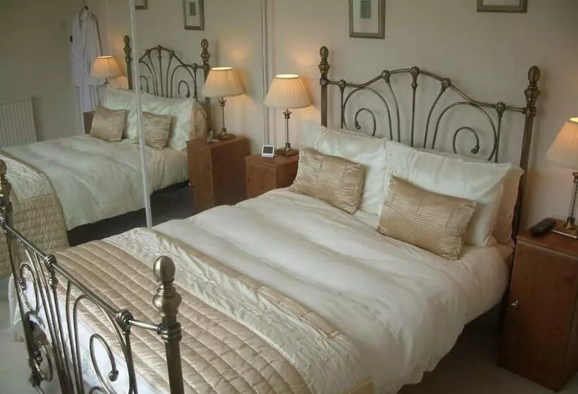 تختخواب و صبحانه Lauren House