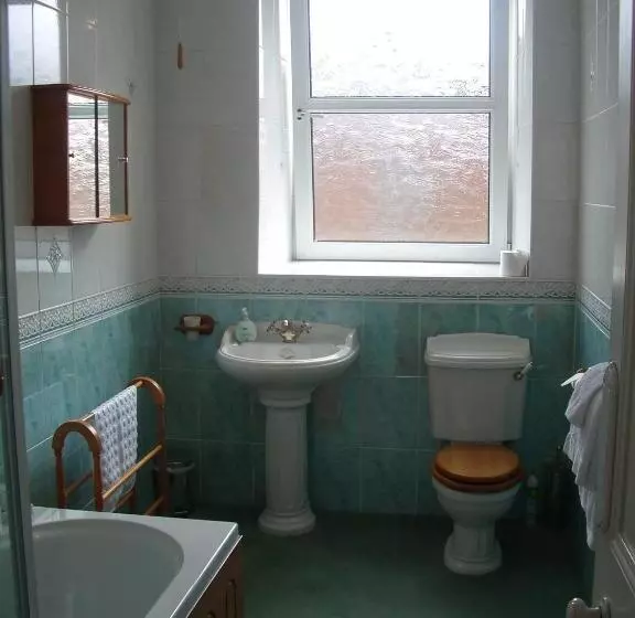تختخواب و صبحانه Lauren House