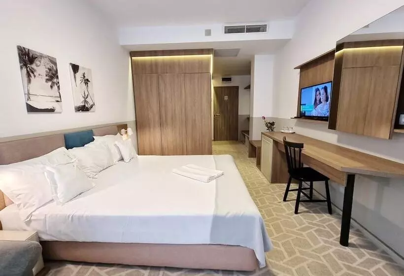 هتل Clas Mamaia Nord