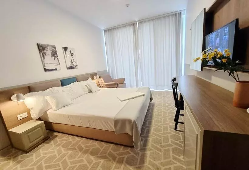 هتل Clas Mamaia Nord