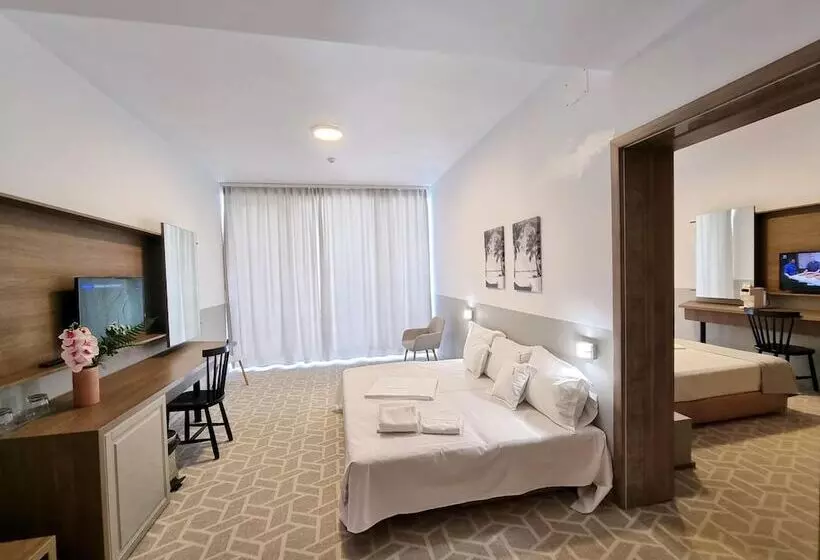 هتل Clas Mamaia Nord