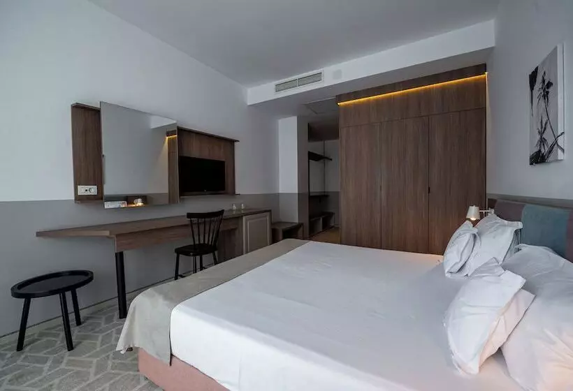 هتل Clas Mamaia Nord