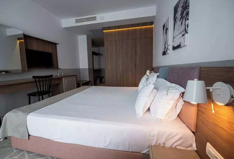 هتل Clas Mamaia Nord