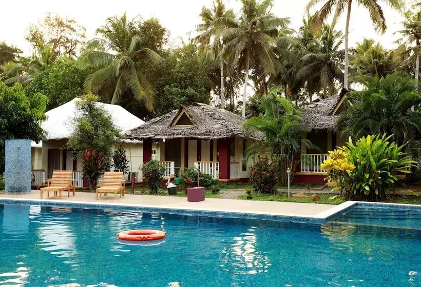 Hotelli Phoenix Island Resort