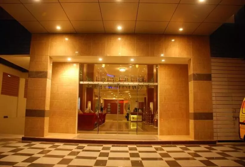 ホテル Pla Krishna Inn