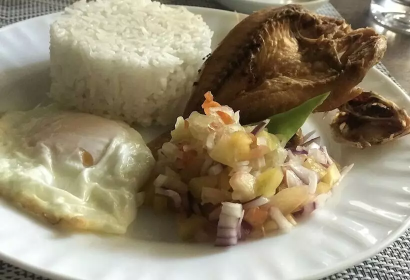 Hotelli Villa Mj Maristela Beach Resort