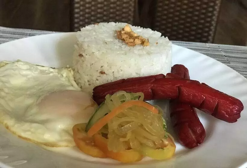 Hotelli Villa Mj Maristela Beach Resort