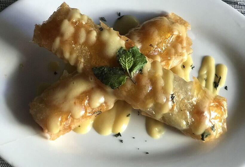 Отель Villa Mj Maristela Beach Resort