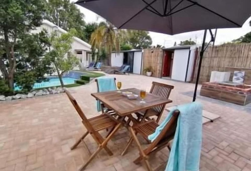 膳宿费 71 On Albert