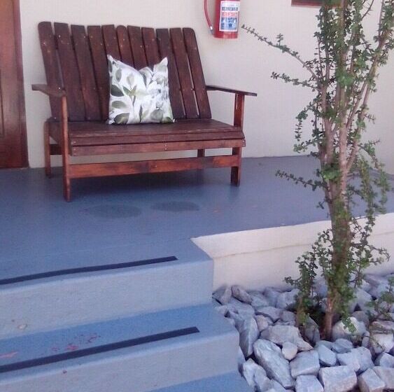 膳宿费 71 On Albert