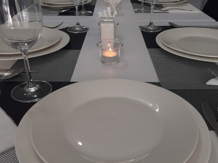 膳宿费 71 On Albert