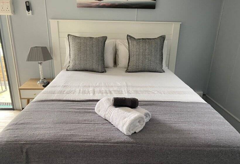 膳宿费 71 On Albert