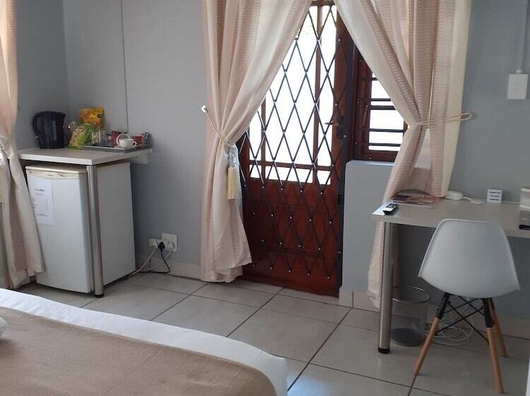 膳宿费 71 On Albert