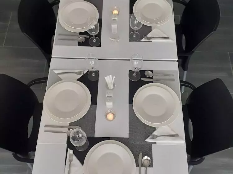 پانسیون 71 On Albert