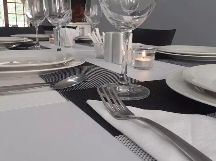 پانسیون 71 On Albert