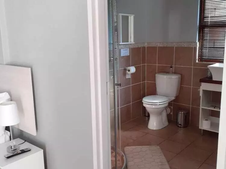 پانسیون 71 On Albert