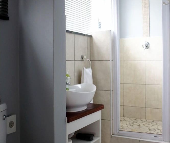 膳宿费 71 On Albert