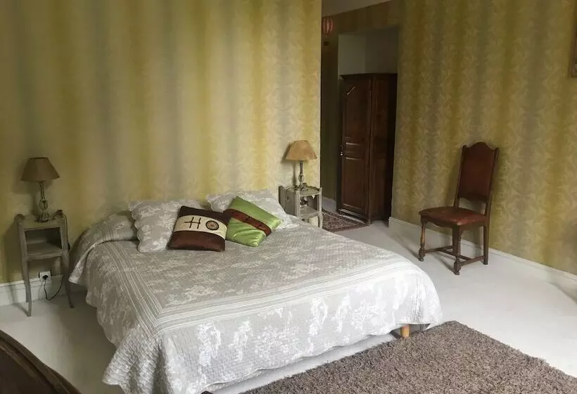 Majatalo Château De Saint Bohaire