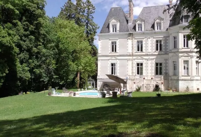 Majatalo Château De Saint Bohaire