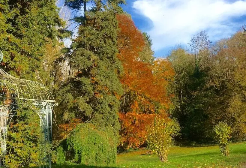 Majatalo Château De Saint Bohaire