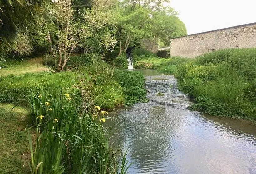 Majatalo Château De Saint Bohaire