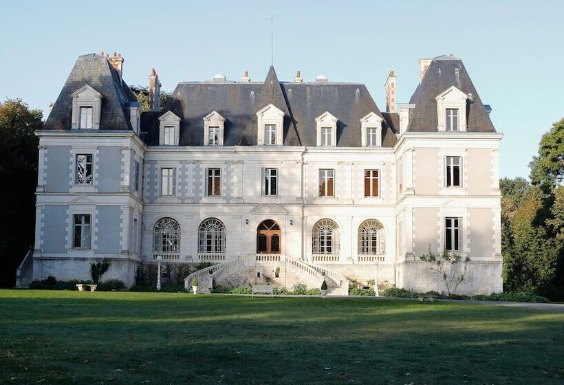 بنسيون Château De Saint Bohaire