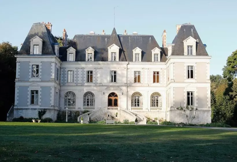 Majatalo Château De Saint Bohaire