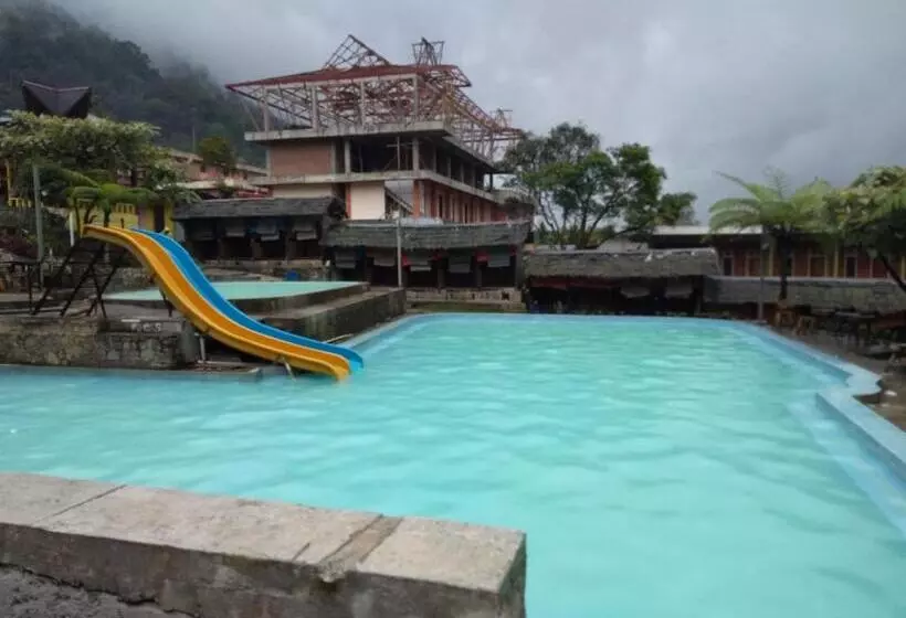 ペンション Penginapan Puncak Dp
