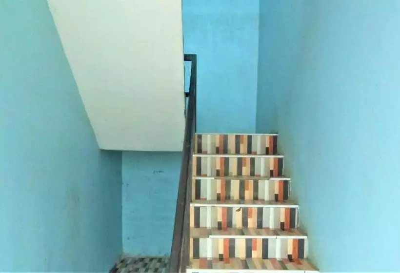 ペンション Penginapan Puncak Dp