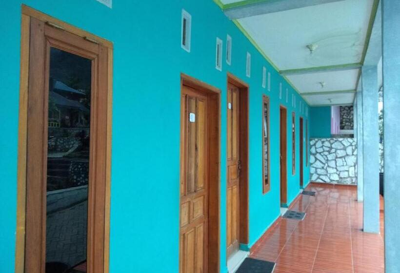 פנסיון Penginapan Puncak Dp