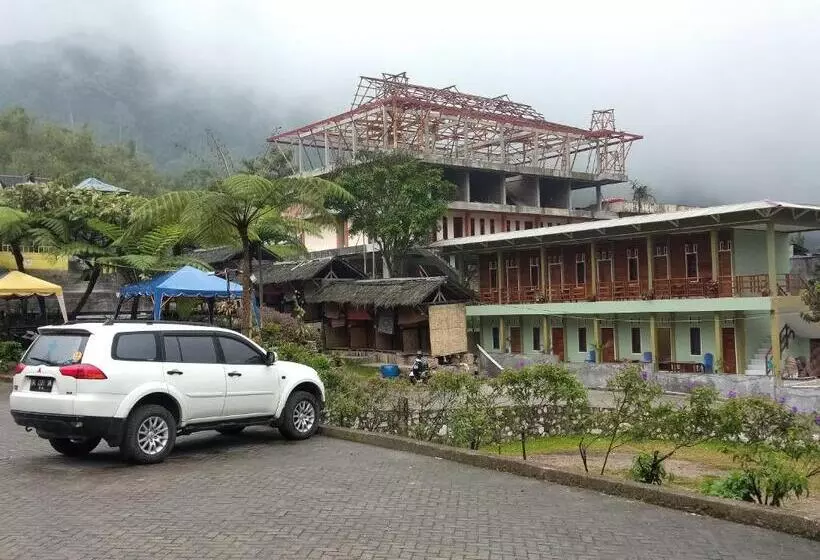 ペンション Penginapan Puncak Dp