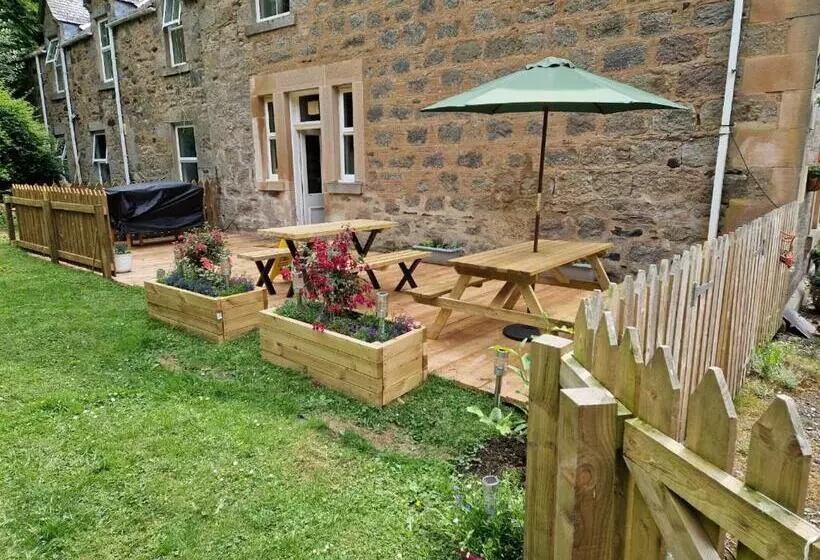 Majatalo Strathardle Lodge