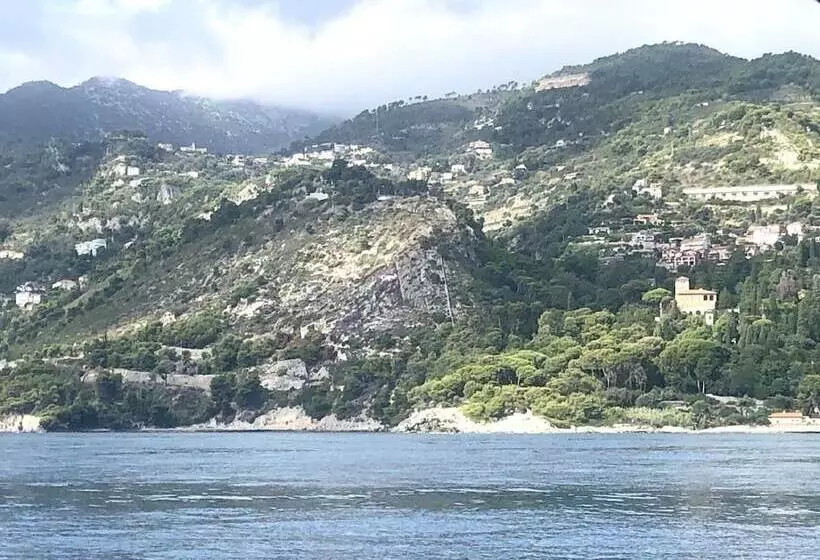 پانسیون Villa D'arte