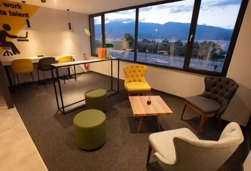 Valent Otel Business