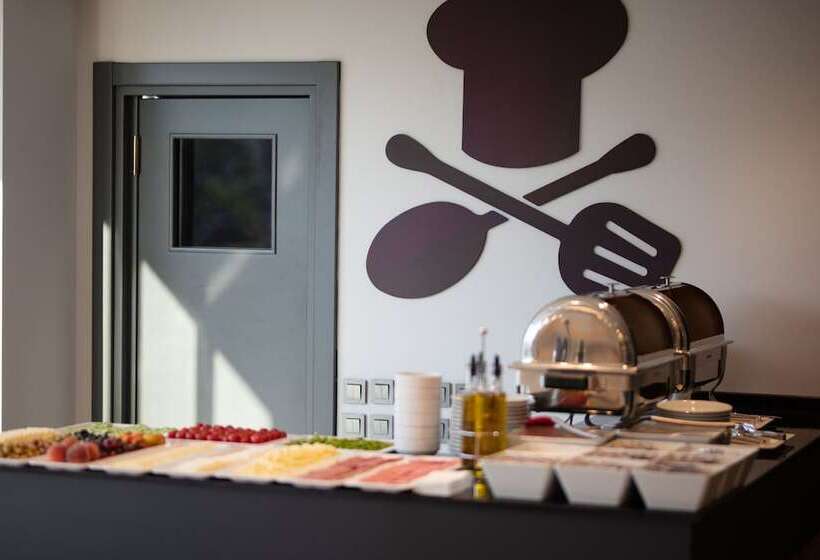 Valent Otel Business