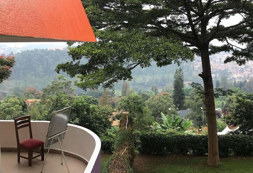 تختخواب و صبحانه Choose Kigali