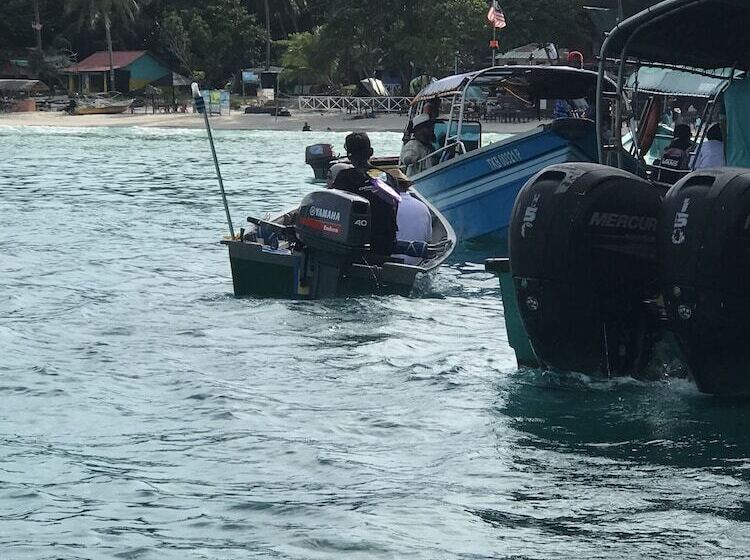 בית מלון כפרי Perhentian Cabana