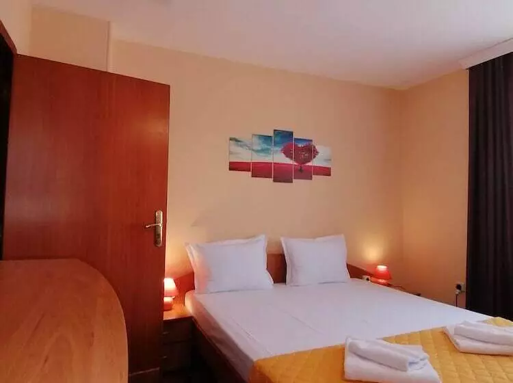 בית מלון כפרי Boutique Guest House Ikonomov