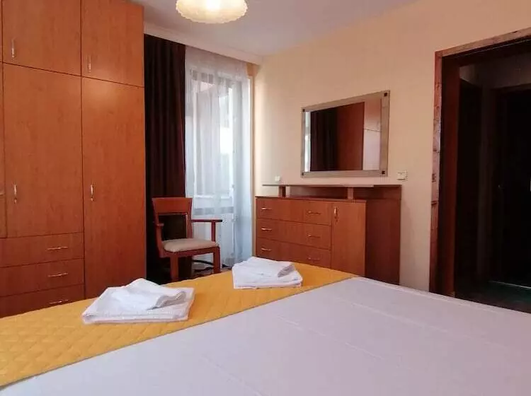 בית מלון כפרי Boutique Guest House Ikonomov