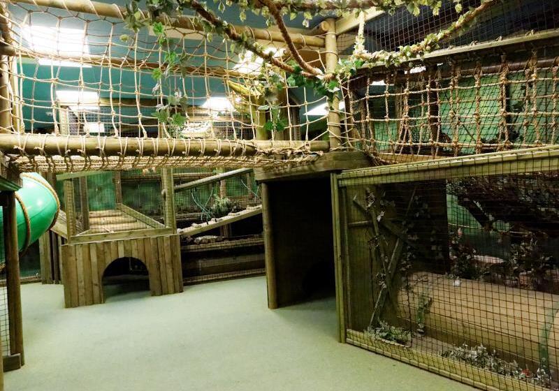 בית מלון כפרי Brean Sands Holiday Park