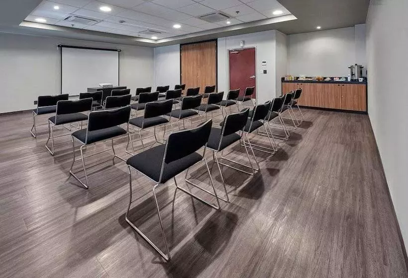 Otel City Express By Marriott Los Mochis