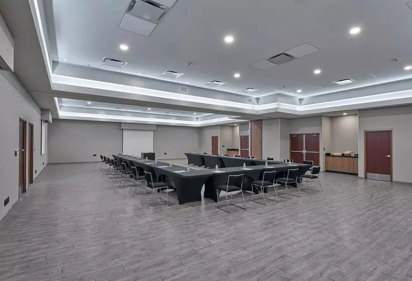 Otel City Express By Marriott Los Mochis