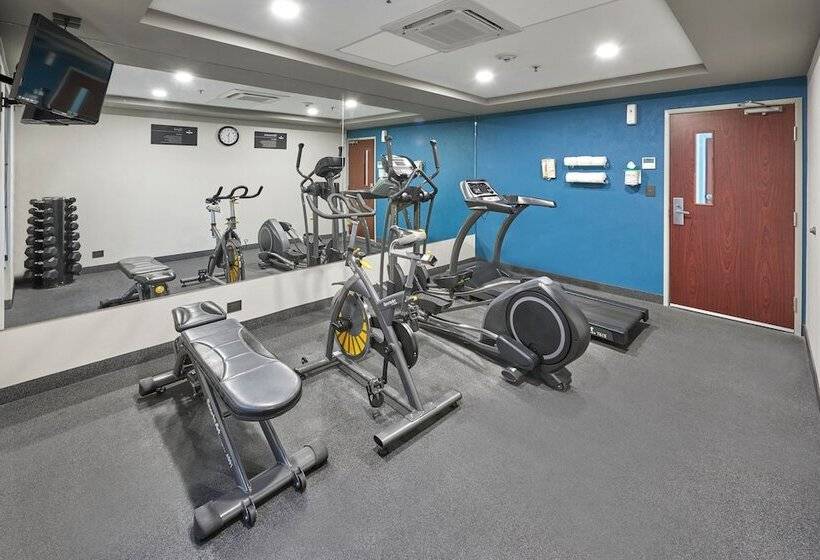 Hotel City Express By Marriott Los Mochis