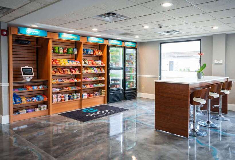 Oakfield Hotel & Suites, Ascend Hotel Collection