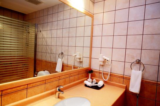 Отель Corp Inn Deira