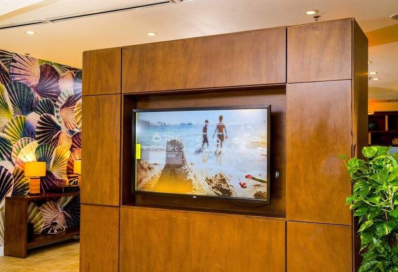 هتل Courtyard By Marriott Bridgetown, Barbados