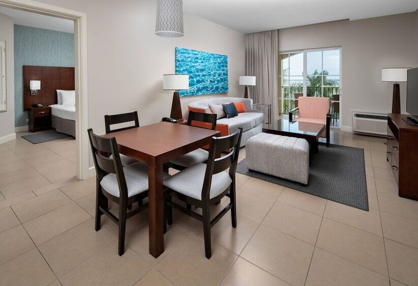 هتل Courtyard By Marriott Bridgetown, Barbados
