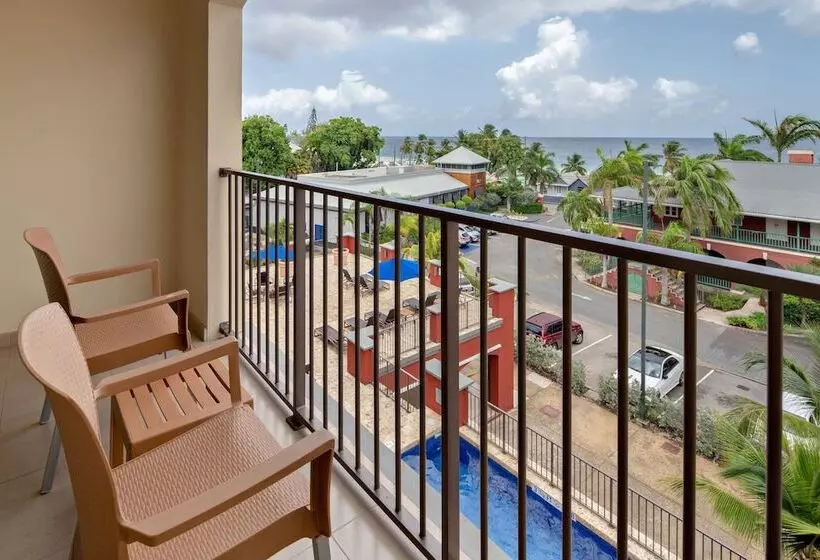 هتل Courtyard By Marriott Bridgetown, Barbados
