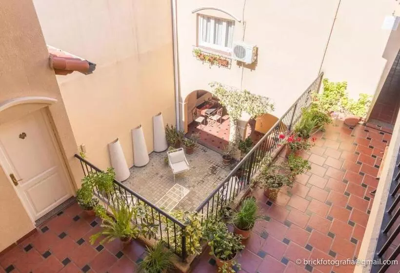 호텔 Delvino Boutique